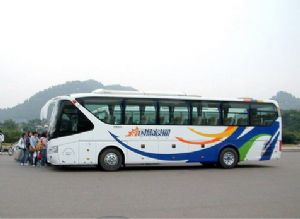 旅游大巴