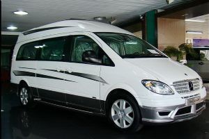 奔驰商务车