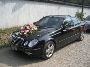 奔驰新E级·婚车 (1500元天)